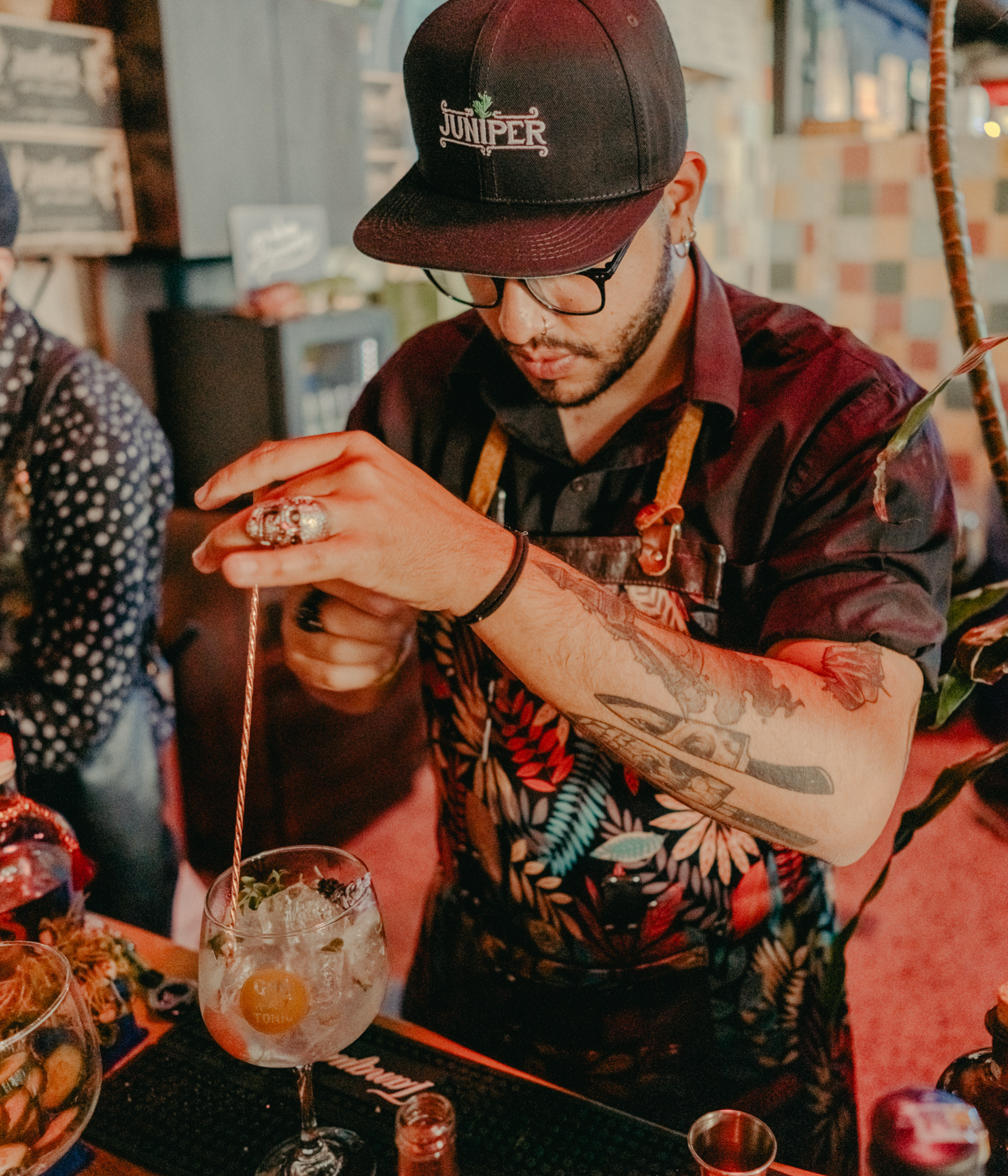 BARTENDER EN CASA JUNIPER